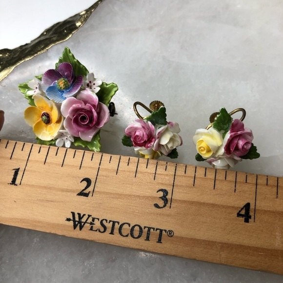 Vintage Made In France Signed 2 pc Earrings & Brooch Porcelain Flower Set - Picture 7 of 7